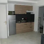 Le Repos Des Cretes Apartment