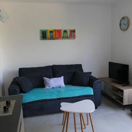 Le Repos Des Cretes דירה