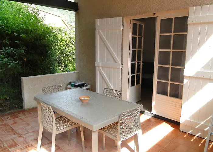 Le Repos Des Cretes Кавалер-сюр-Мер