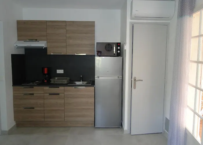 Le Repos Des Cretes * Кавалер-сюр-Мер