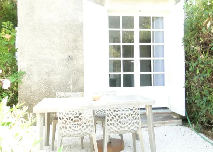 Le Repos Des Cretes Апартаменты Кавалер-сюр-Мер